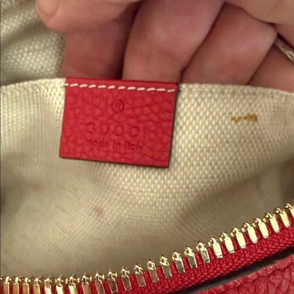 Authentic Gucci Soho Disco Red Pebbled Leather Crossbody w/ Dust Bag - Picture 8 of 15